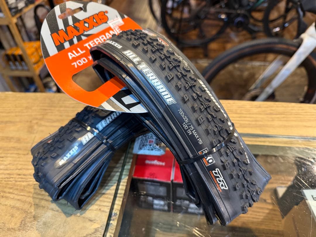 【２本セット】MAXXIS ALL TERRANE 700x33C