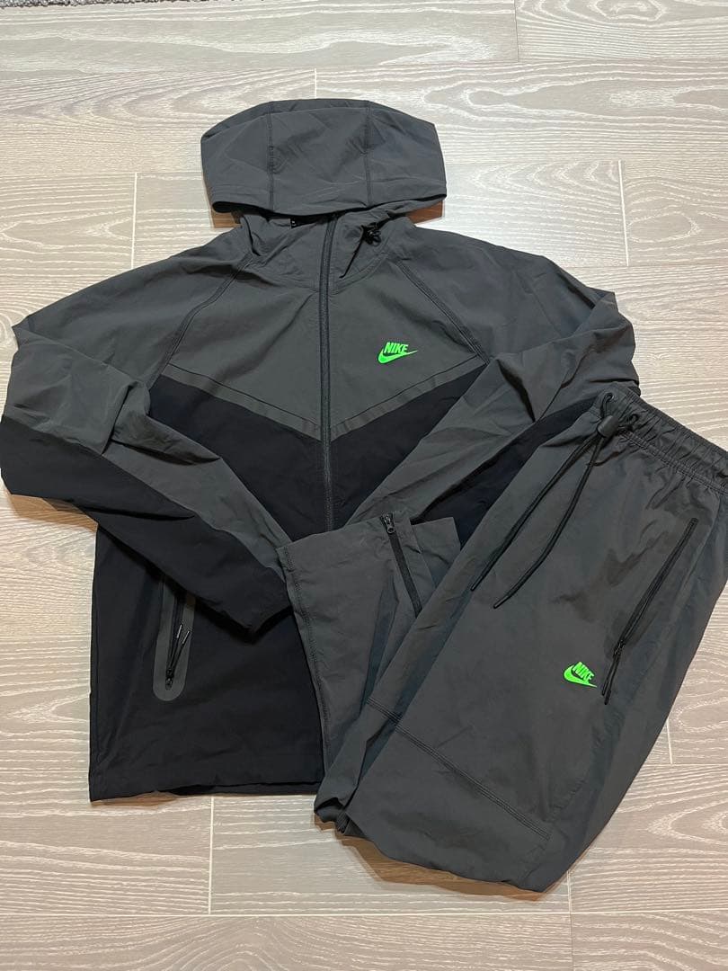 ナイキ　テックウィンドランナー　ウーブンフルジップジャケット　パンツ　セット