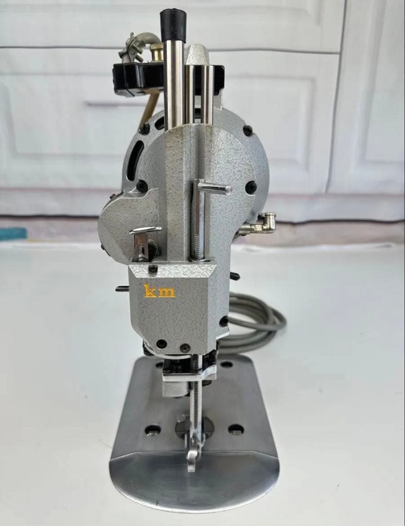 KM裁断機 ★布裁断★KS-EU★堅刃裁断機★纒め切り機械★カッティングマシーン