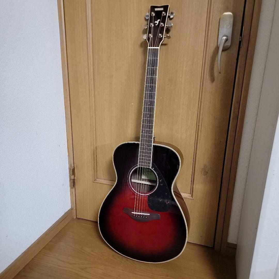YAMAHA　アコースティックギター FS830　DSR　収納ケース付き　美品