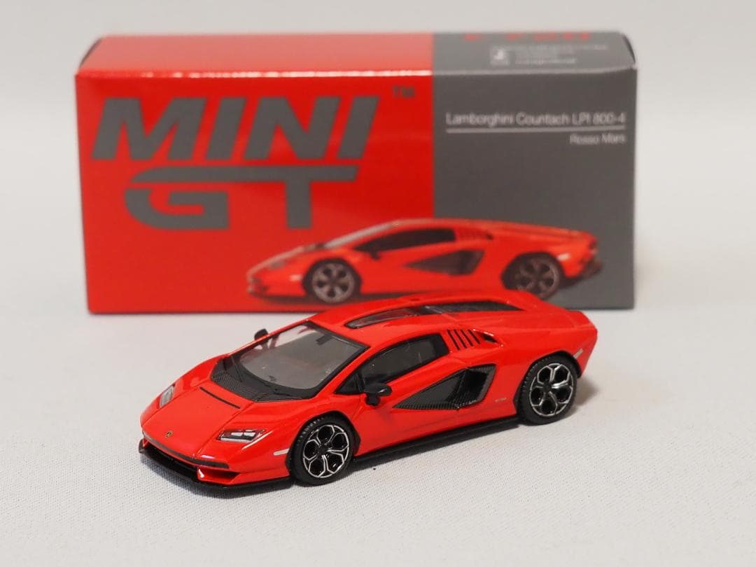 ミニカー MINI GT Lamborghini Countach LPI 800-4