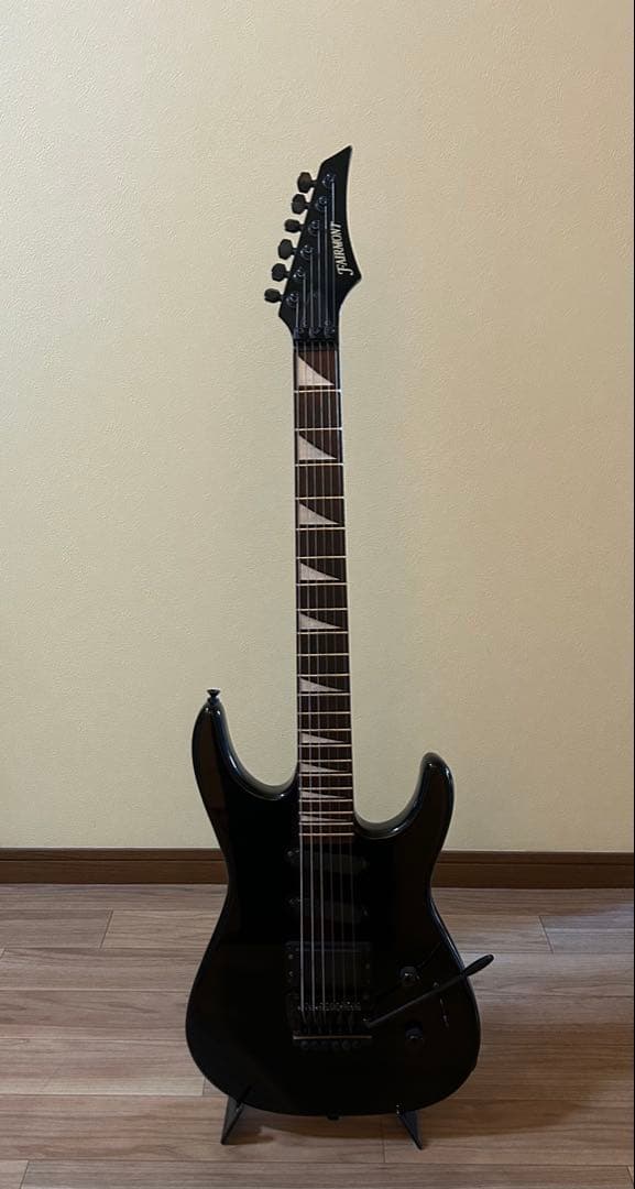 エレキギター　フロイドローズタイプ　黒