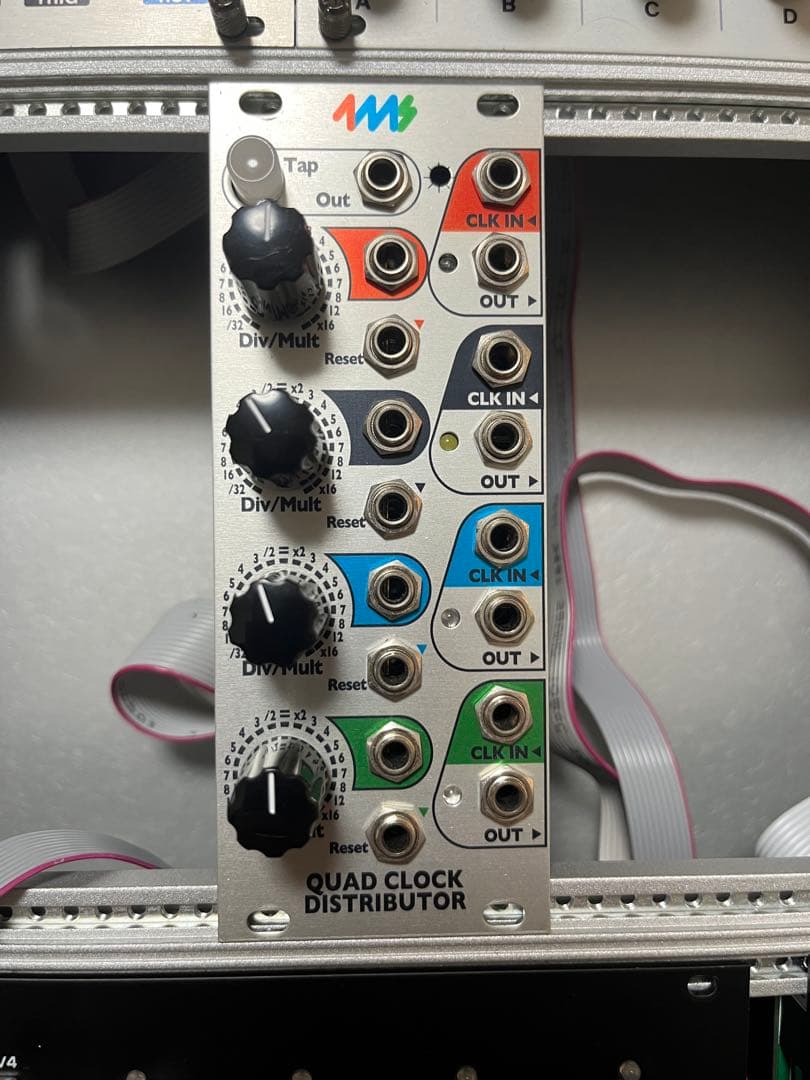 鍵盤楽器 4ms Quad Clock Distributor