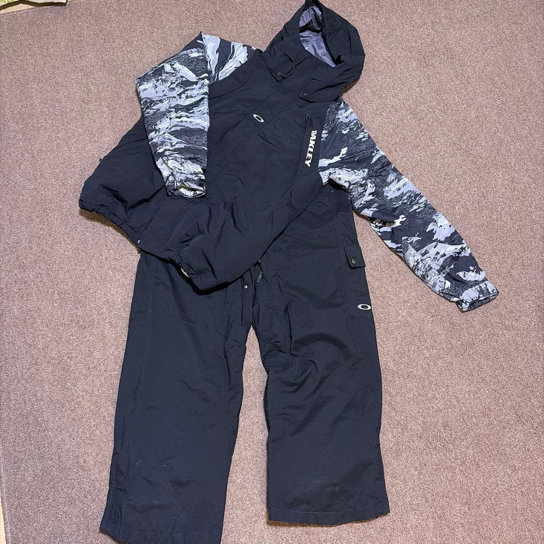 Oakley スキーウェア 黒/グレー 迷彩柄