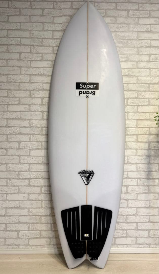 【スーパーブランド】シリアルトライ　フィン付き！