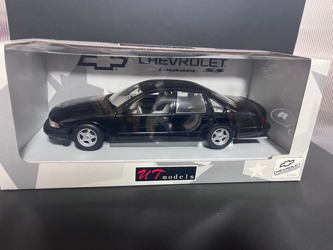 UT models Chevrolet Impala SS 1/18 インパラ