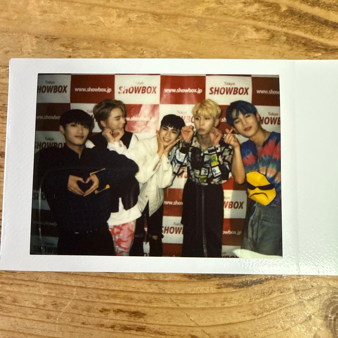 VANNER 団体チェキ　サイン無し