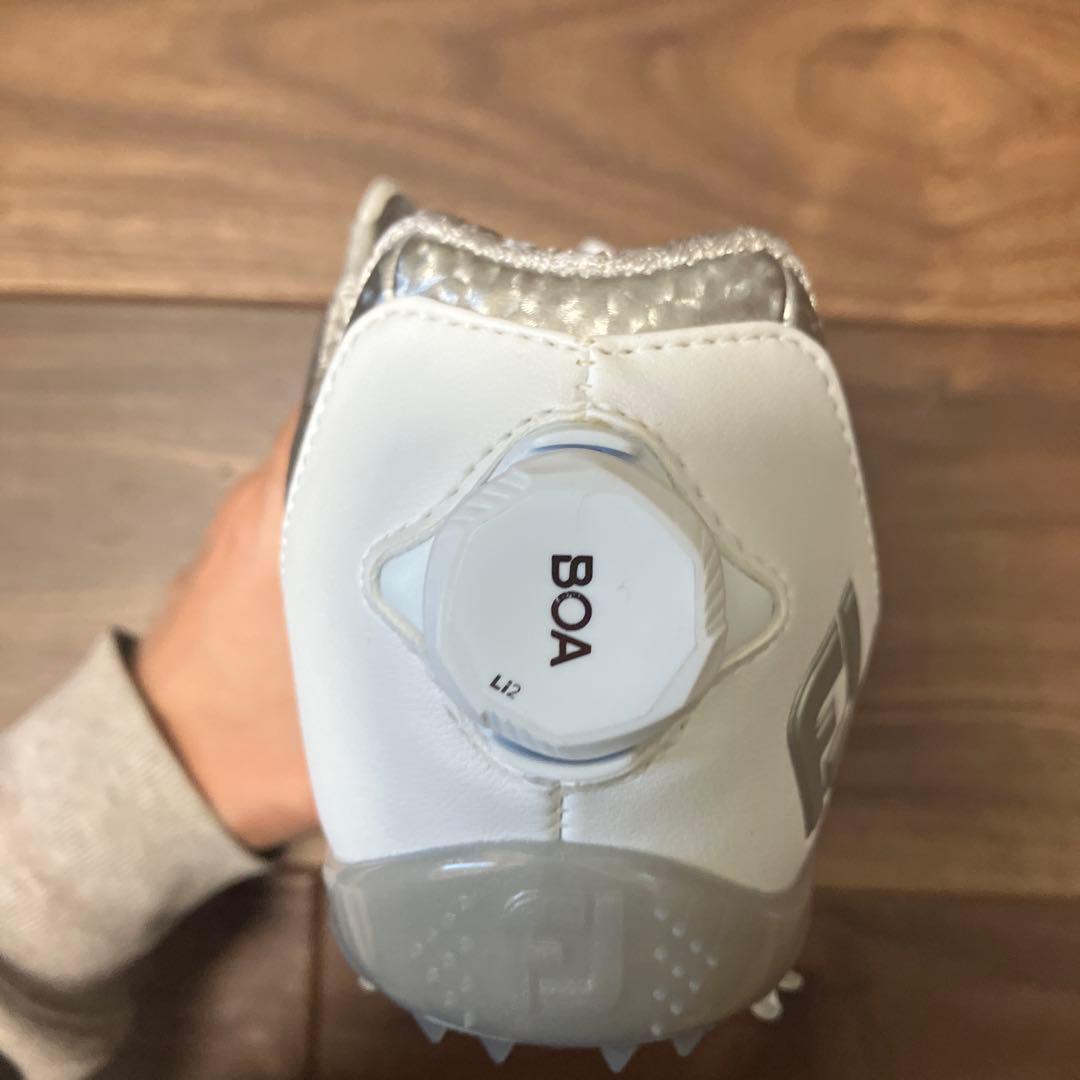 新品、未使用、箱入り　FootJoy ホワイト スパイクシューズ BOA