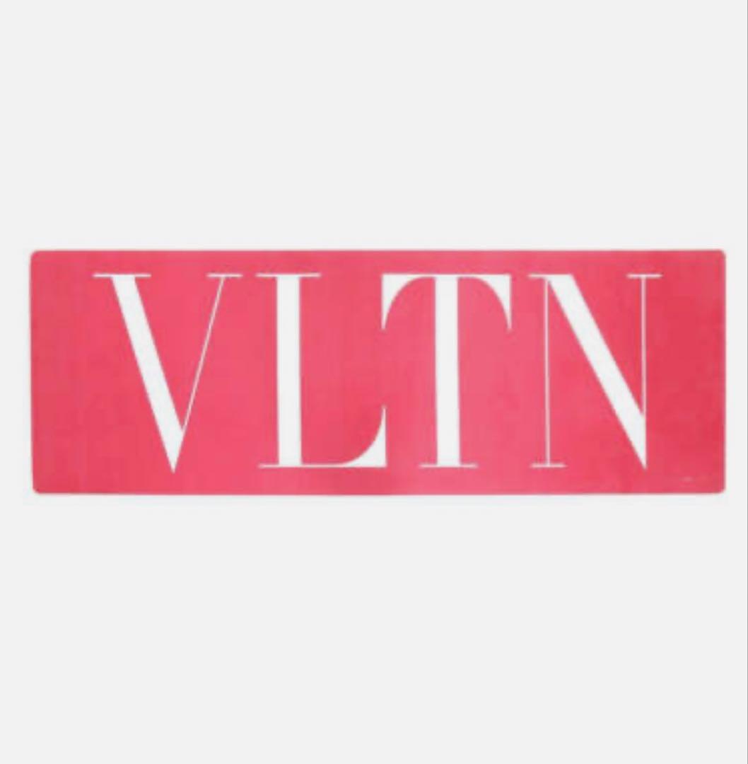 【未使用品】Valentino東京コレクション VLTNロゴ ヨガマット