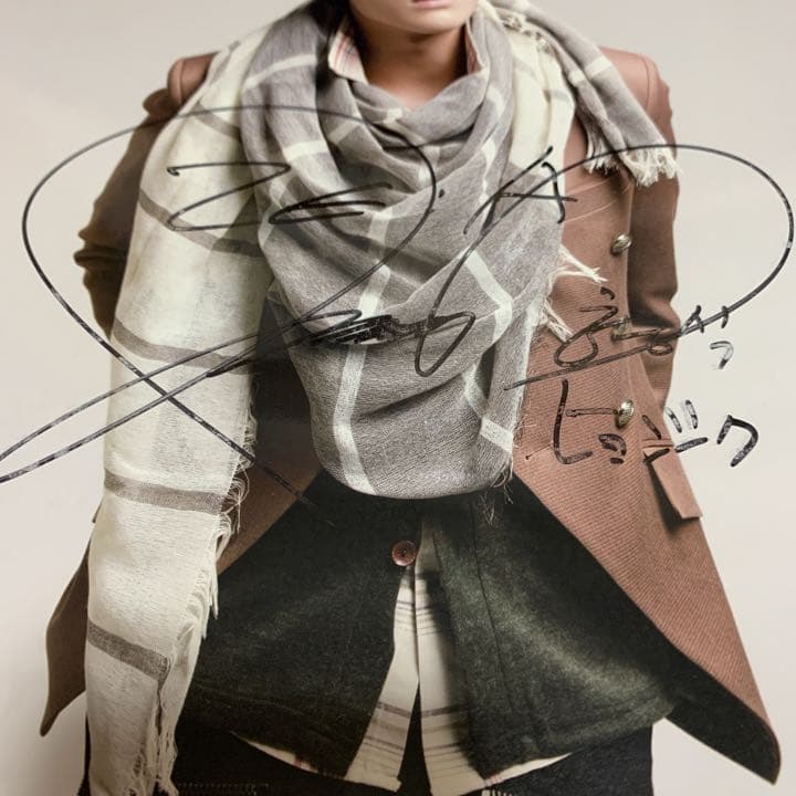 ZE:A ヒョンシク 非売品サイン入り大判フォト