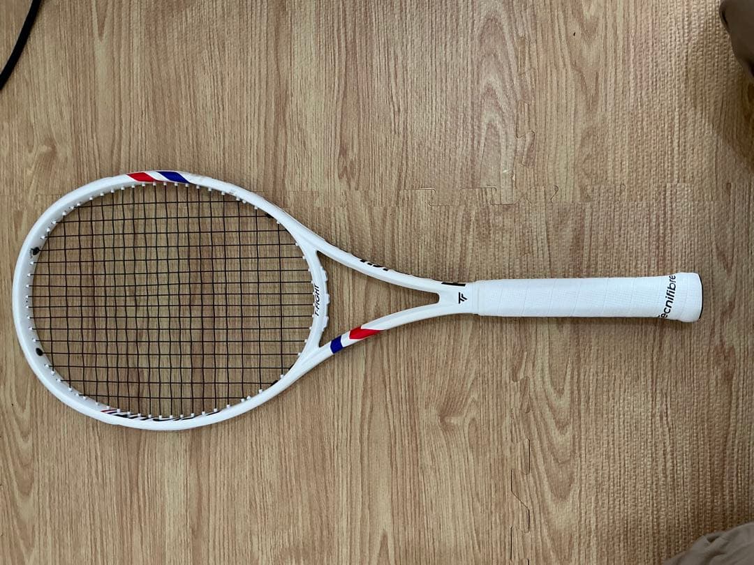 ラケット(硬式用) Tecnifibre Tfight300s