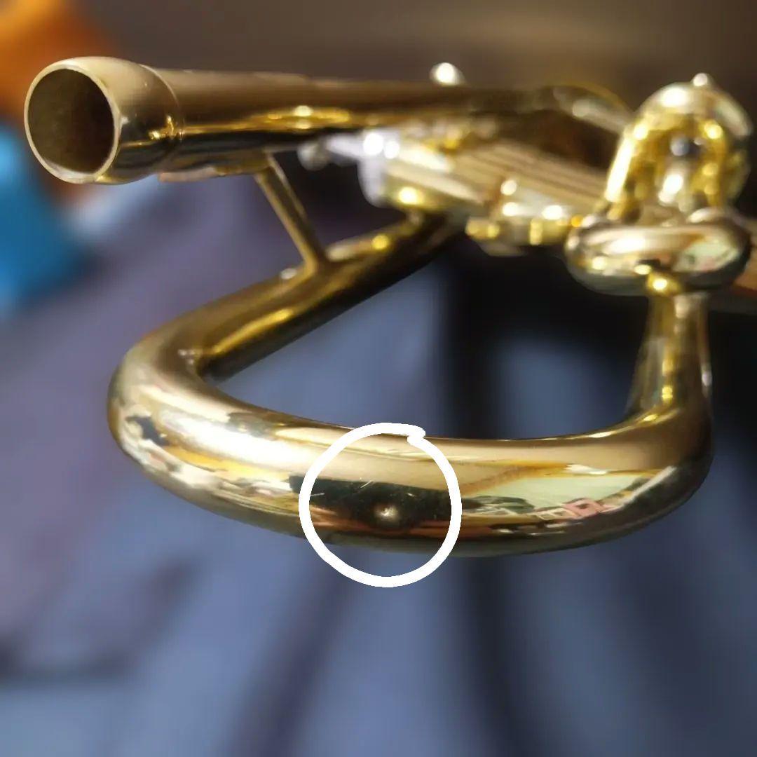 トランペット本体 メーカー不明 ゴールド金色 ケース マウスピースセット