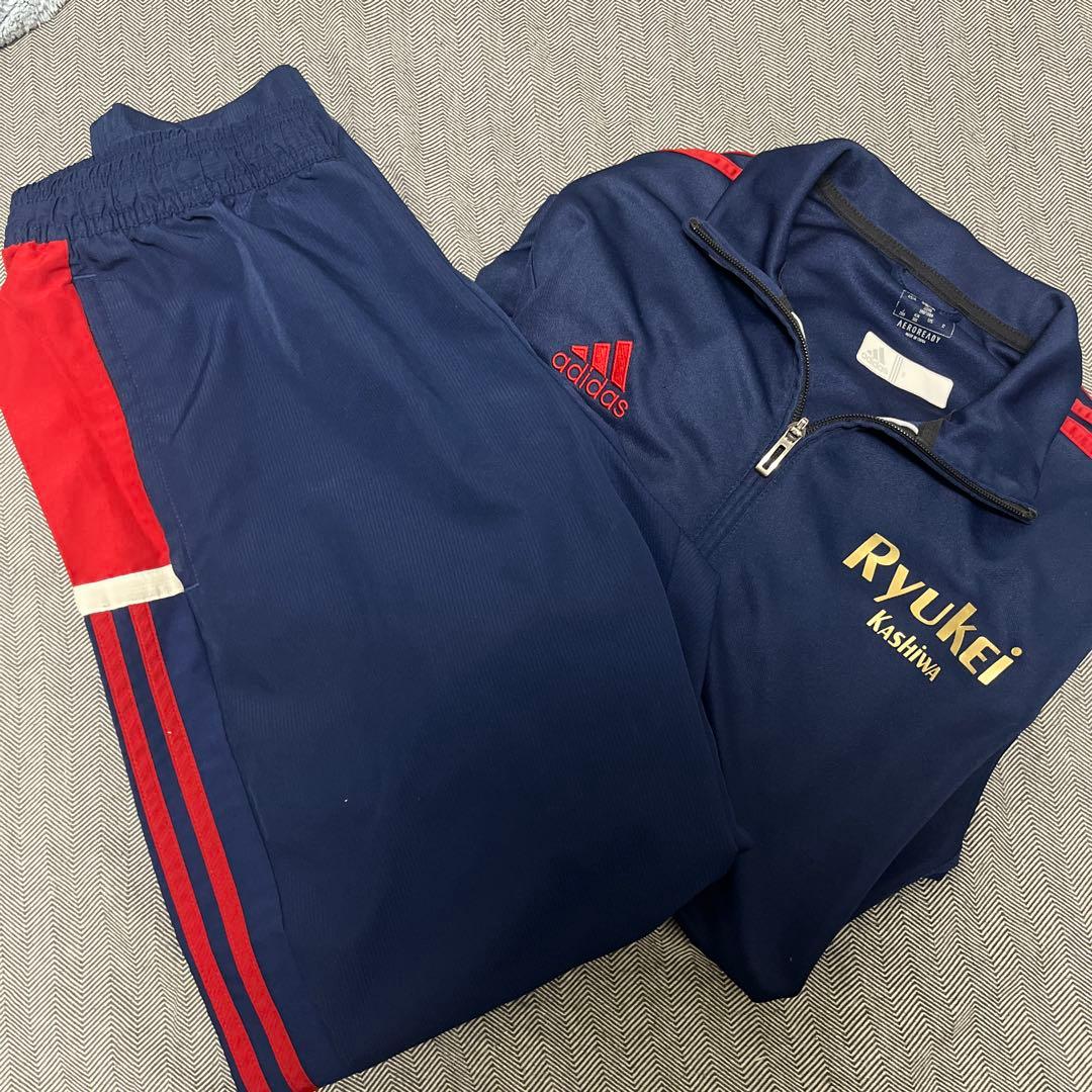流経大柏　adidas　ジャージ　セットアップ