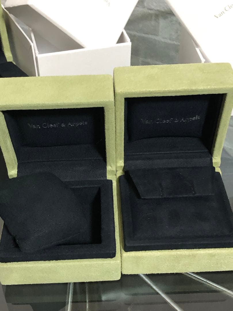 ヴァンクリーフ＆アーペル　アクセサリーケース　ピアスケース　ブレスレットケース等