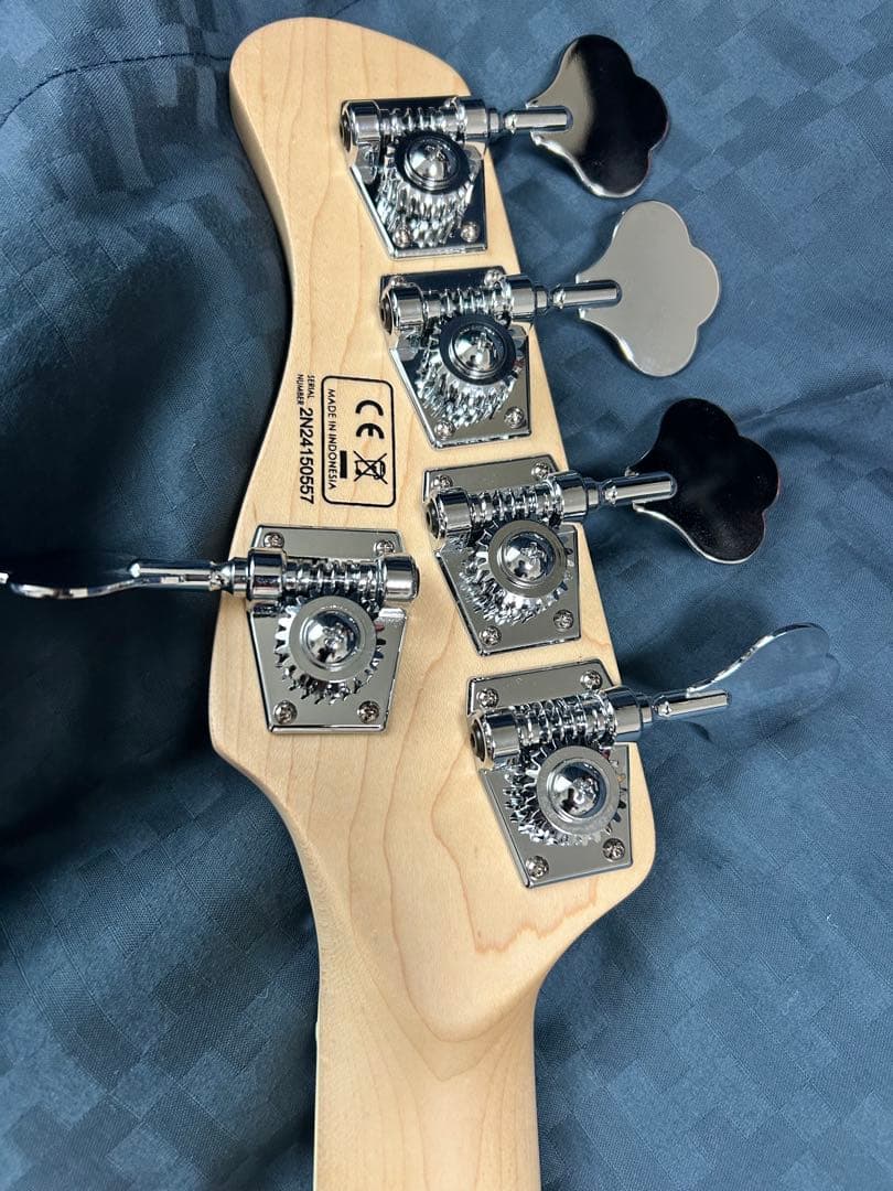 ベース Sire V7 ASH REISSUE (Natural Satin)