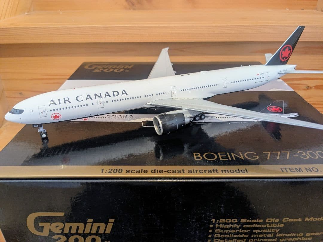 ジェミニ200 エアカナダ 777-300ER 1/200　ANA JAL