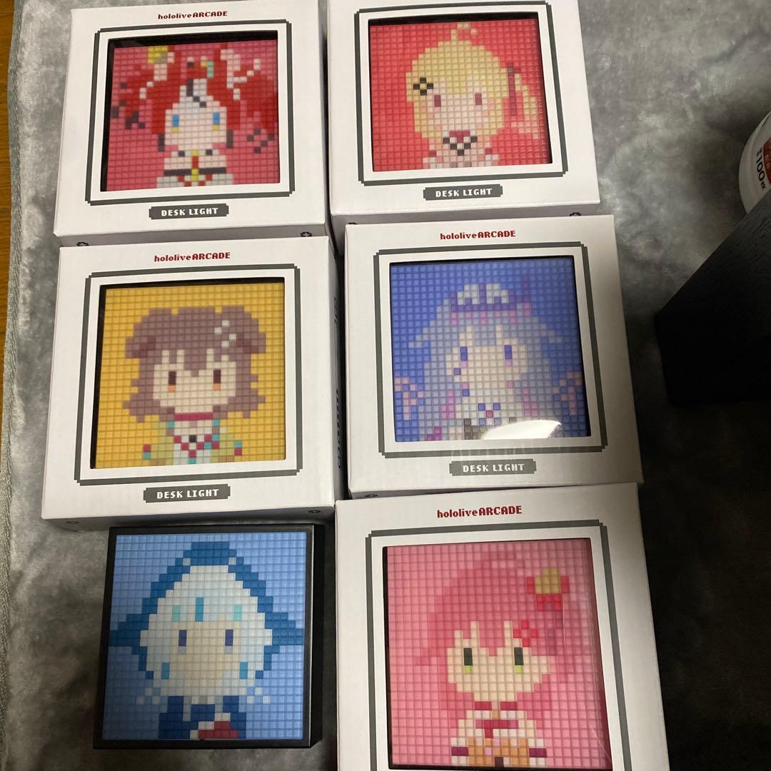 ホロライブ　デスクライト