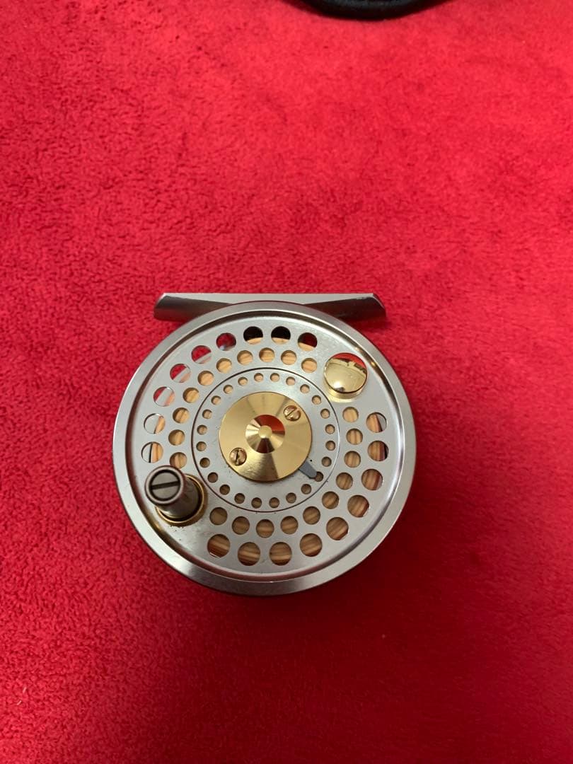 フライリール　ダイワ アルトモア　100D 送料込み！