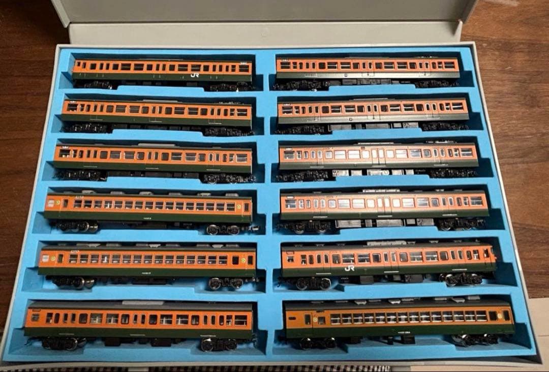 ケース付きアルファモデルキット組113系田町電車区東海道線11両+差し替サロ
