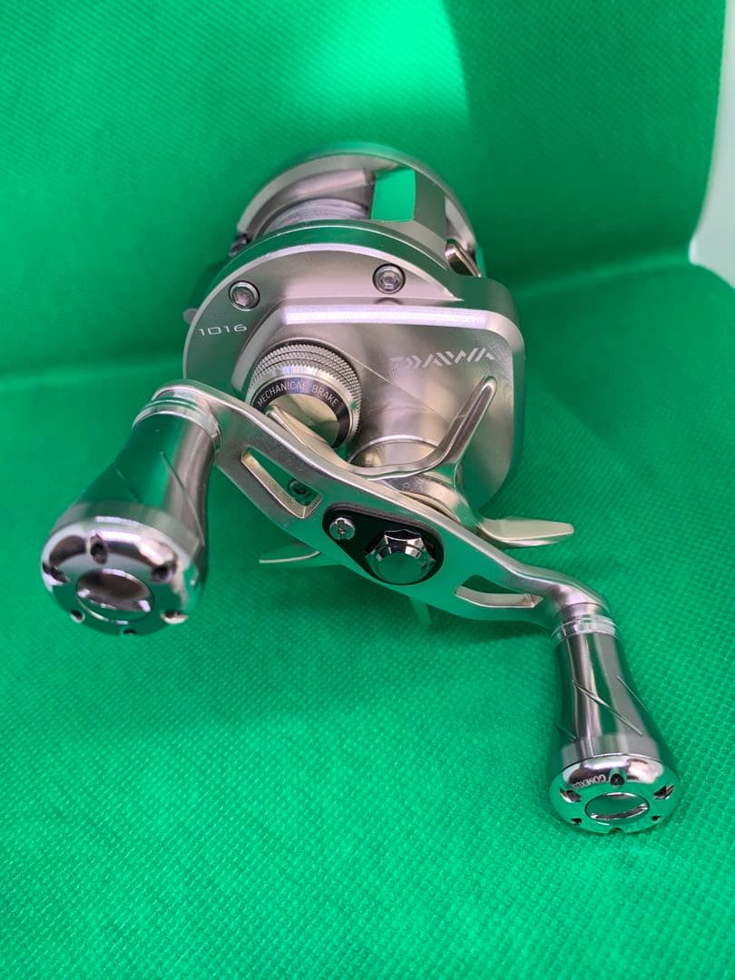 【 美品 】ダイワ 09リョウガ 1016 RYOGA ゴメクサス ハンドルノブ