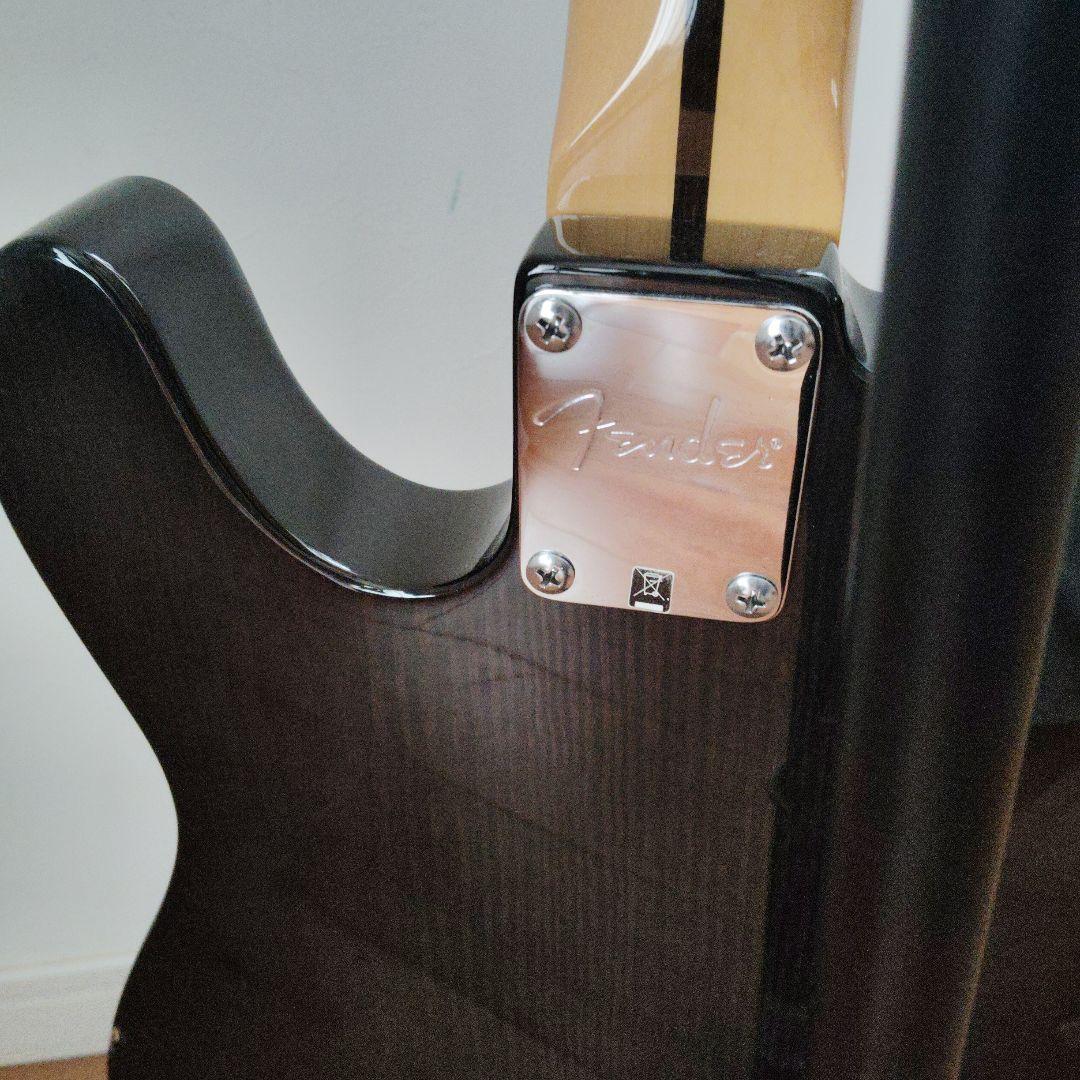 FENDER Modern Player Telecaster Plus　ギター