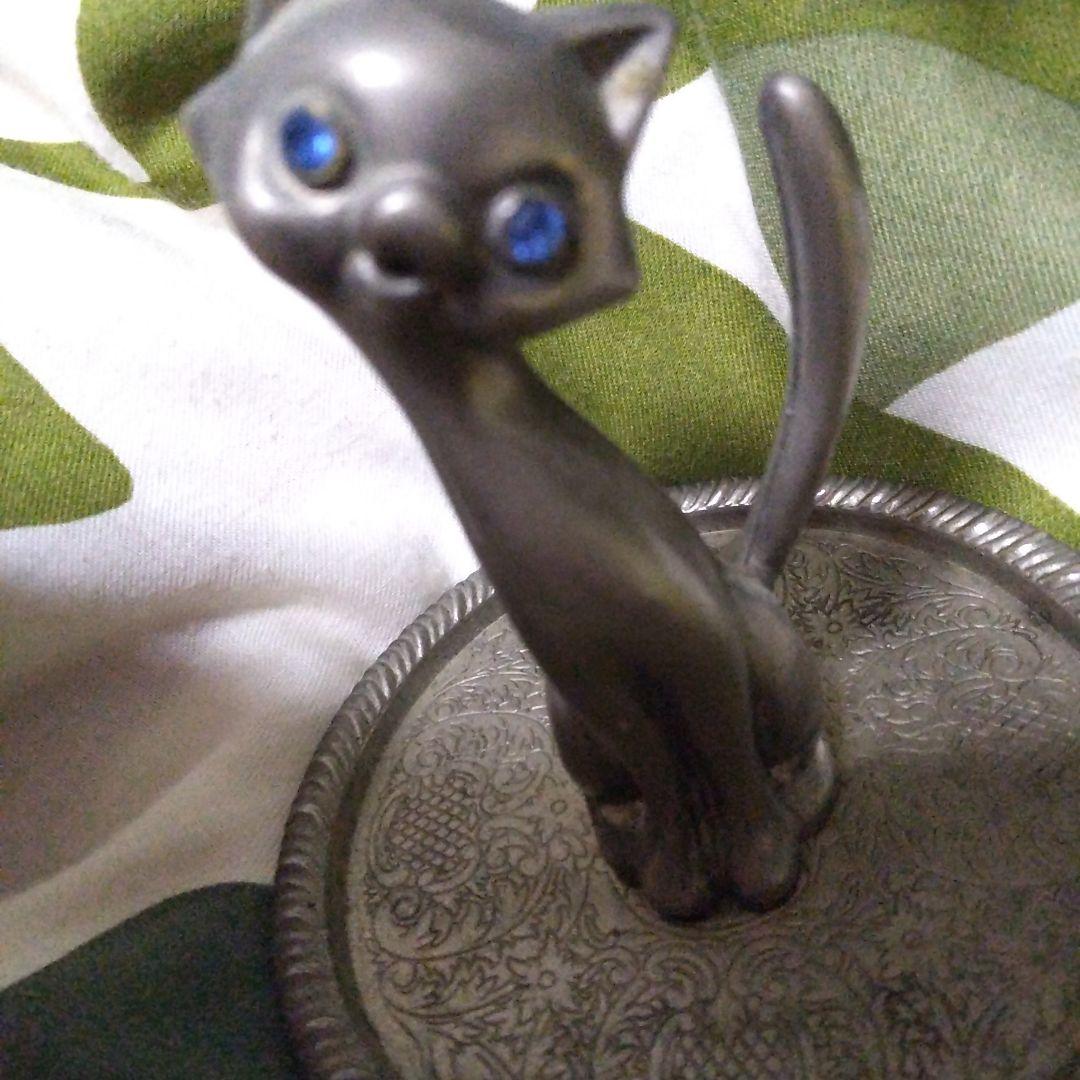 アンティーク 青い目をしたネコジュエリー受け皿