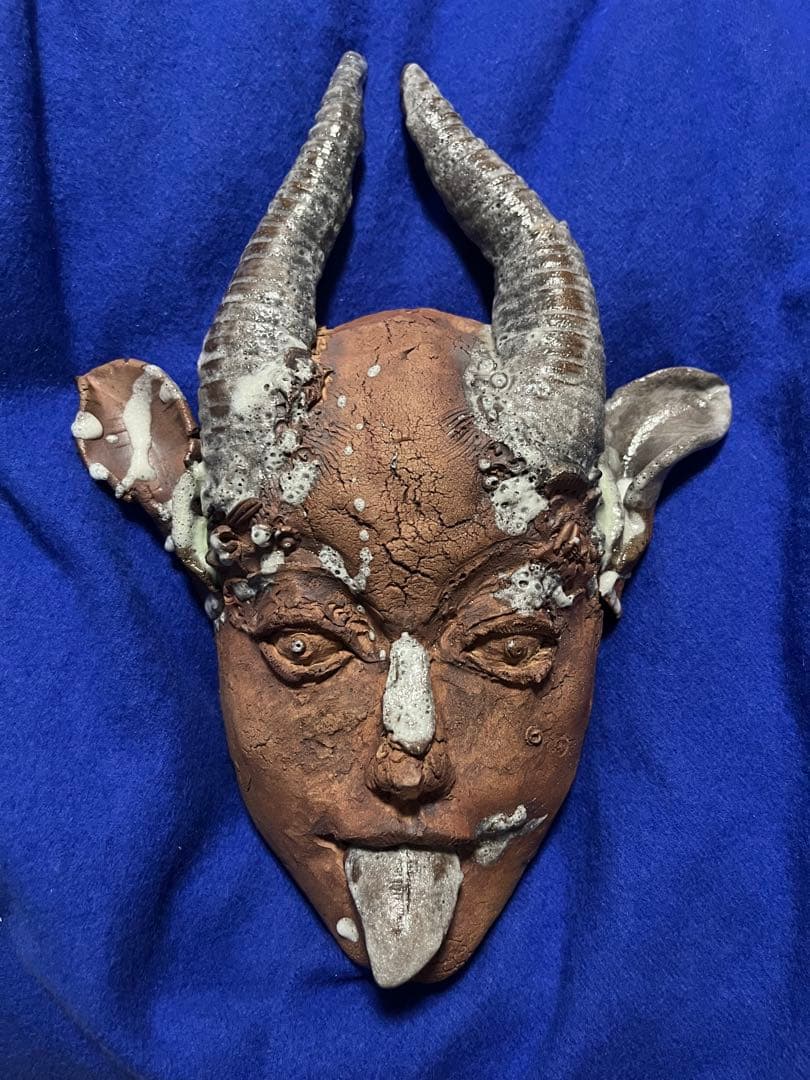 陶器製 悪魔の顔 創作人形　陶芸