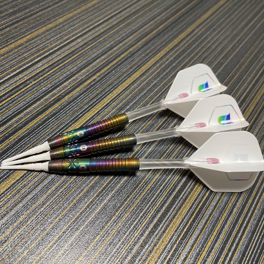 定価17000円 ソフトダーツ ペスカ UL レインボー 林 桃加 プロ