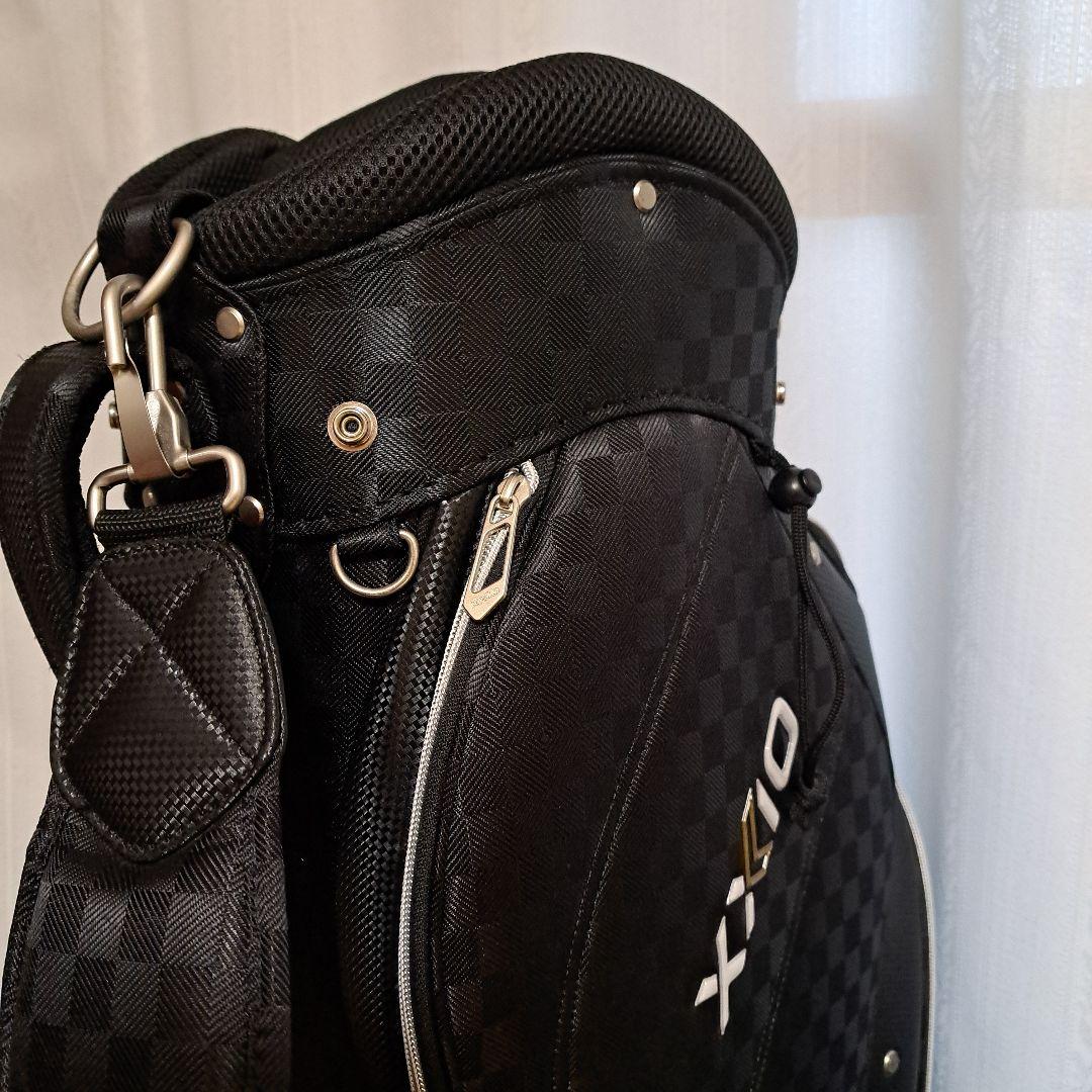 ゼクシオキャディバック、極美品！。9～9.5インチ。フード付き。