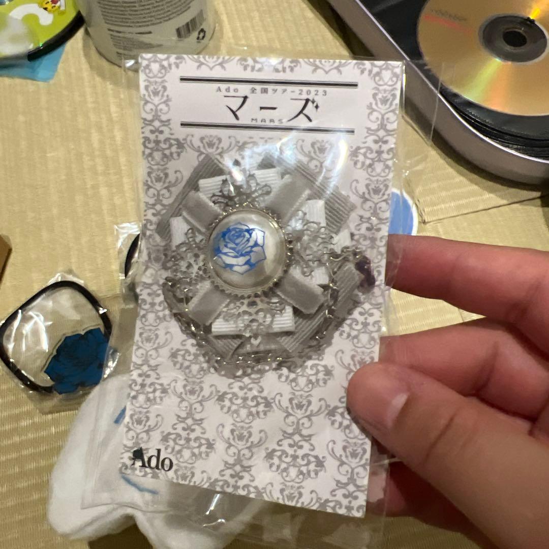 Ado 歯ちゃん　ブローチ等グッズセット