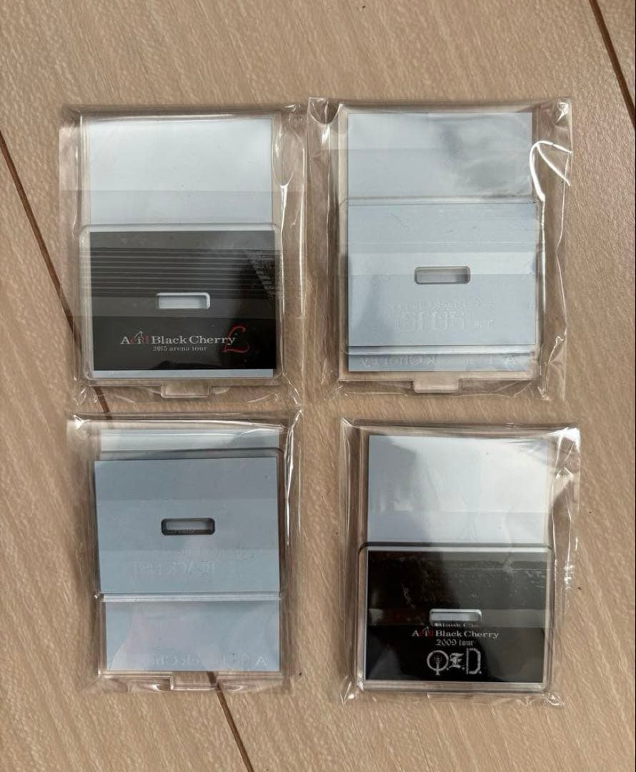 Acid Black Cherry 台座付き　ビジュアルプレート