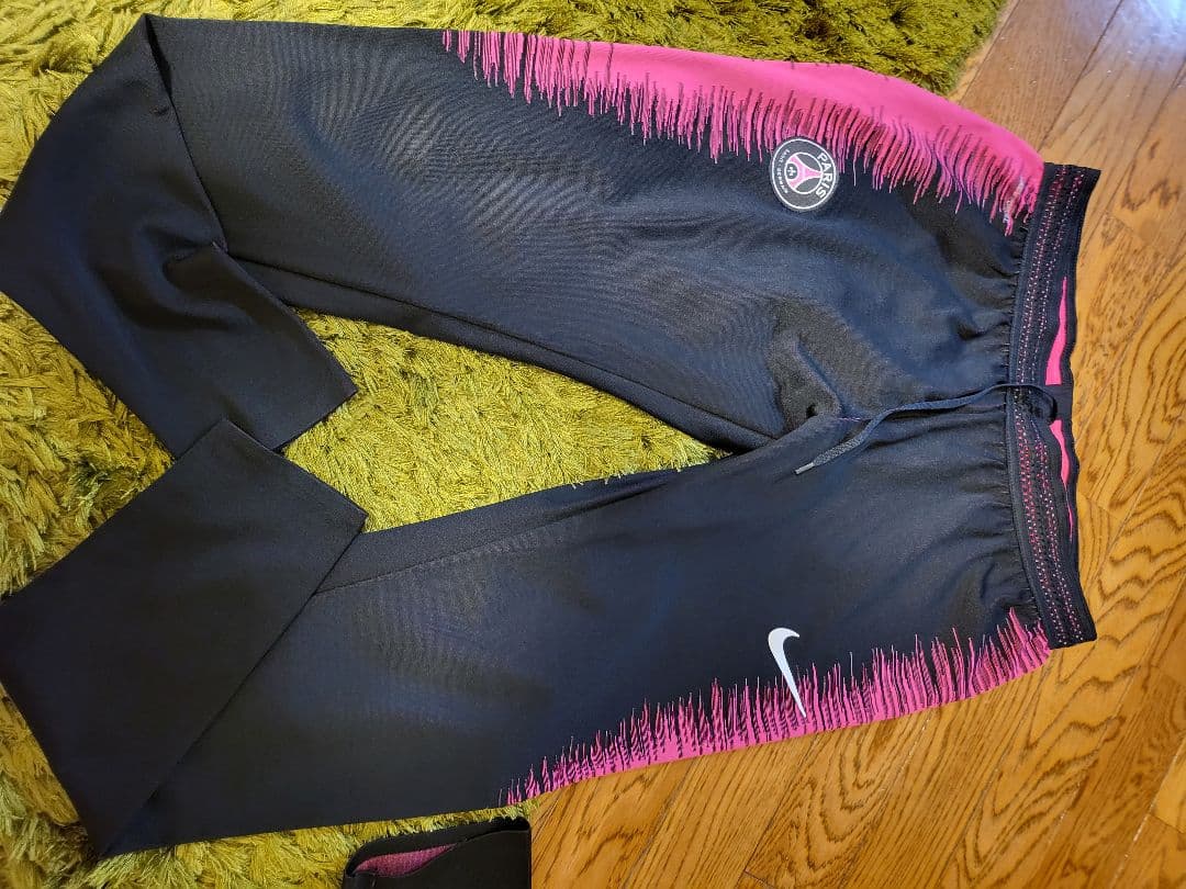 ヴェイパーニット ナイキ パリサンジェルマン