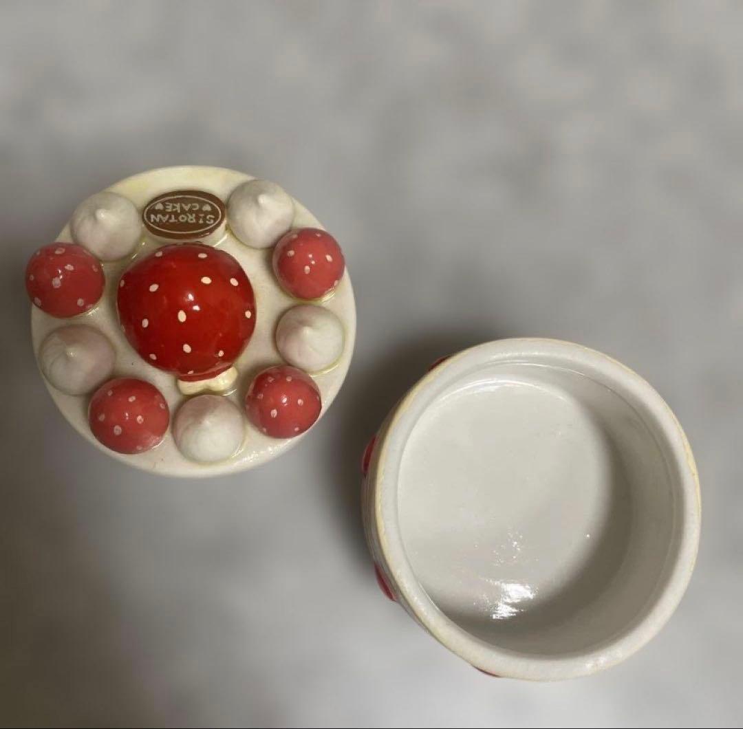 平成レトロ　マザーガーデン　しろたん　ケーキ　マザーグースの森　小物入れ　陶器