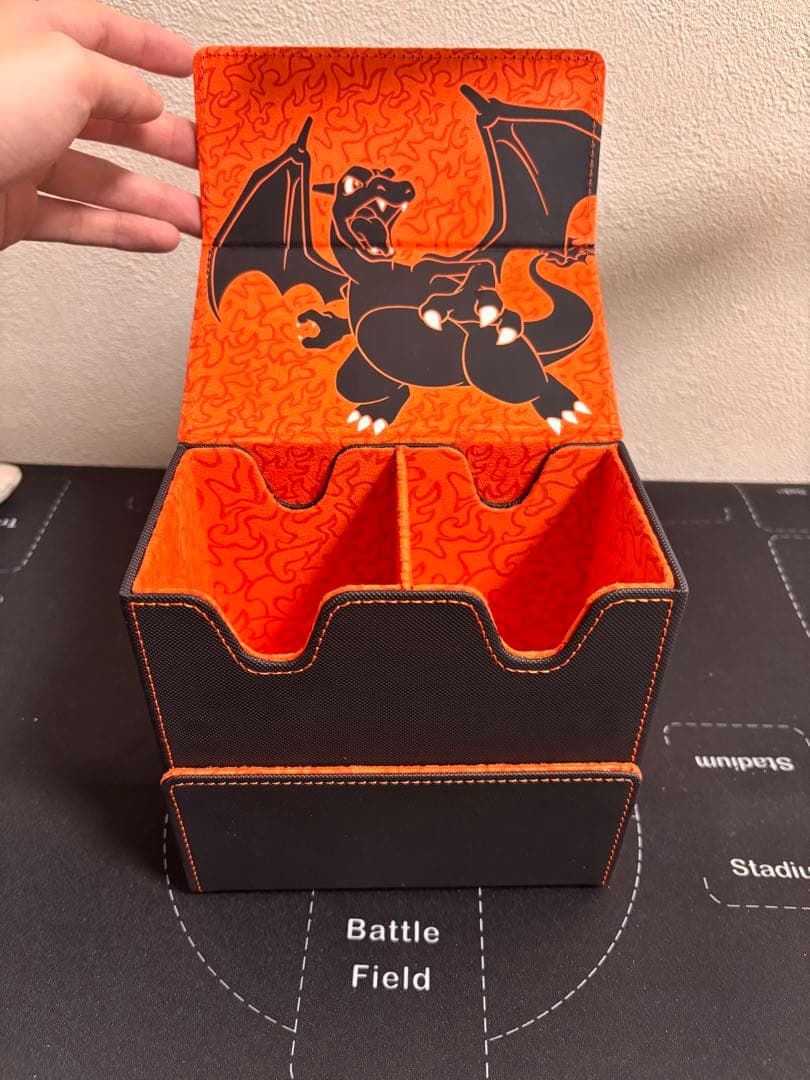 灼熱のリザードン プレミアム ダブルデッキボックス