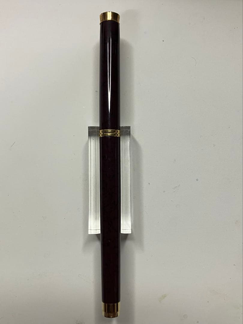 ペリカン　Pelikan P381 ニュークラシックマルサーラレッド　F（細字）