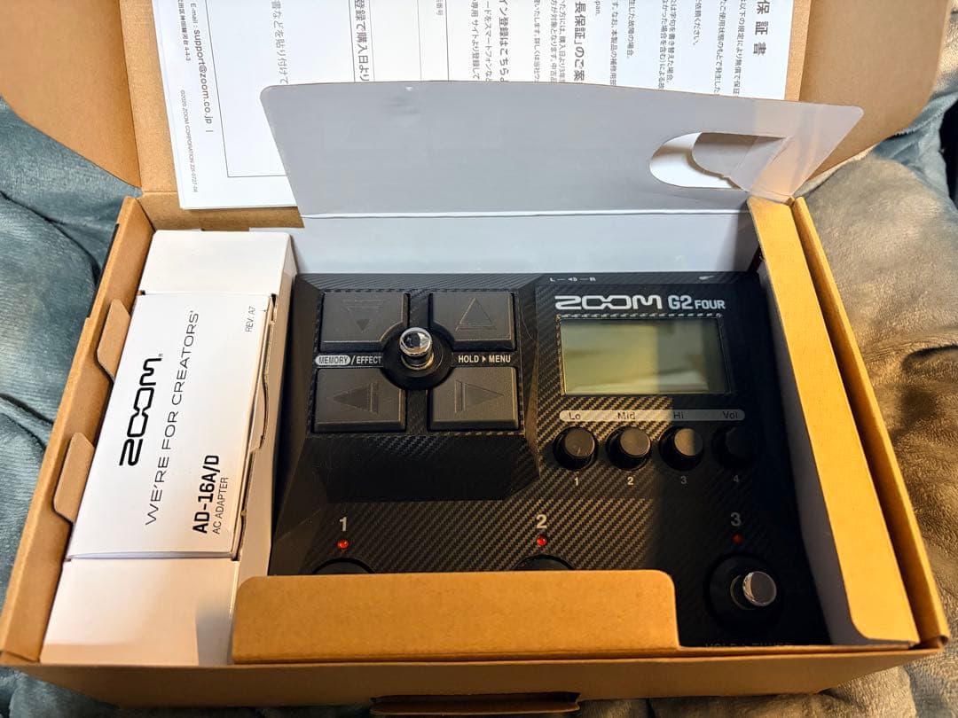 ZOOM G2 FOUR エフェクト & アンプエミュレーター