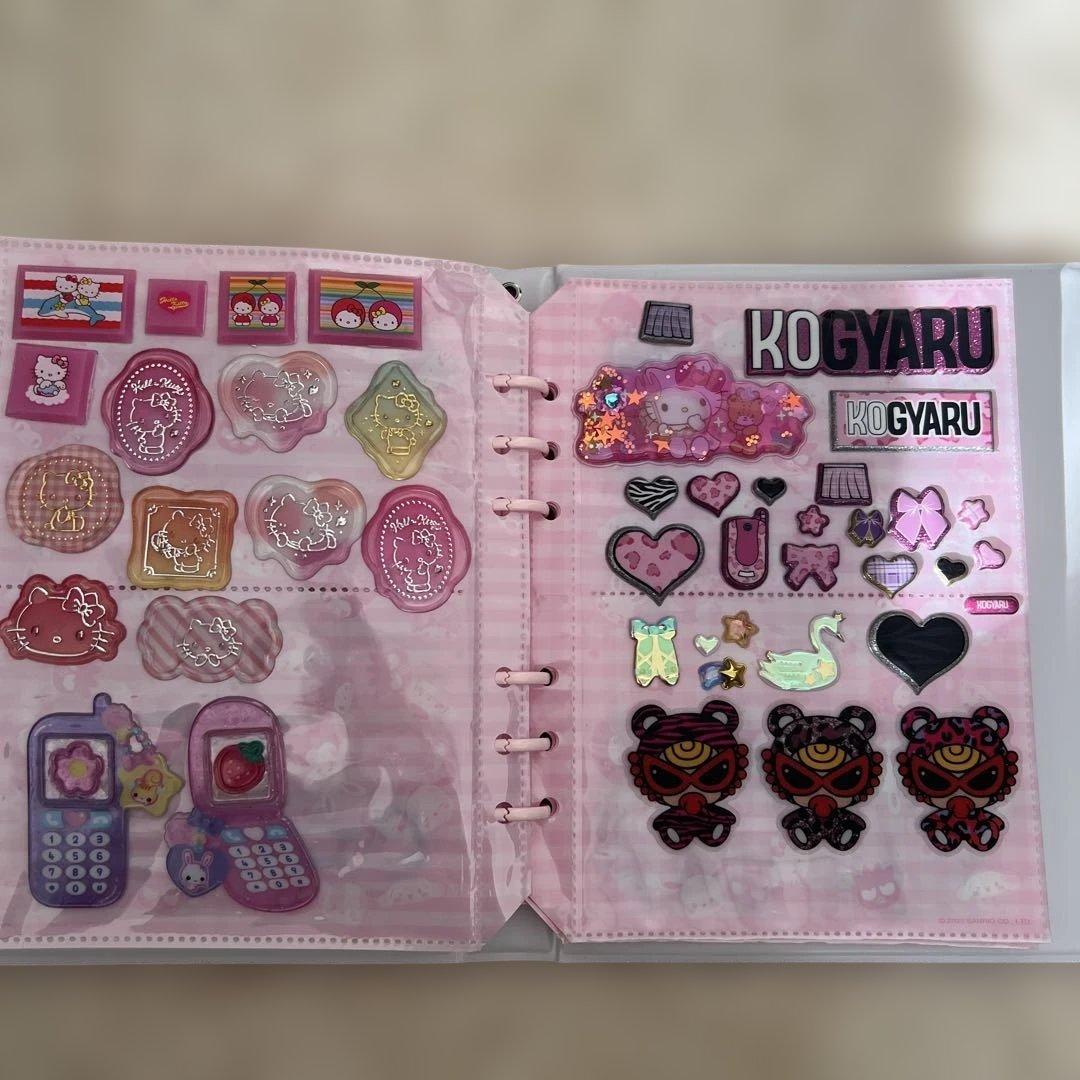 サンリオキャラクター シール帳　ボンボンシール