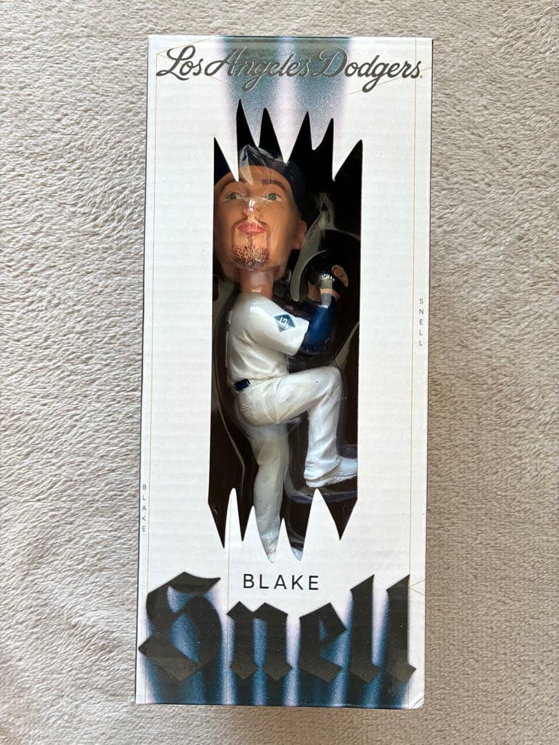 6/16ドジャースタジアム限定配布　ブレイク・スネル投手ボブルヘッド人形