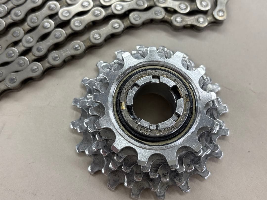 284【中古・おまけ付】SUNTOUR　MICROLITE　SEDISチェーン