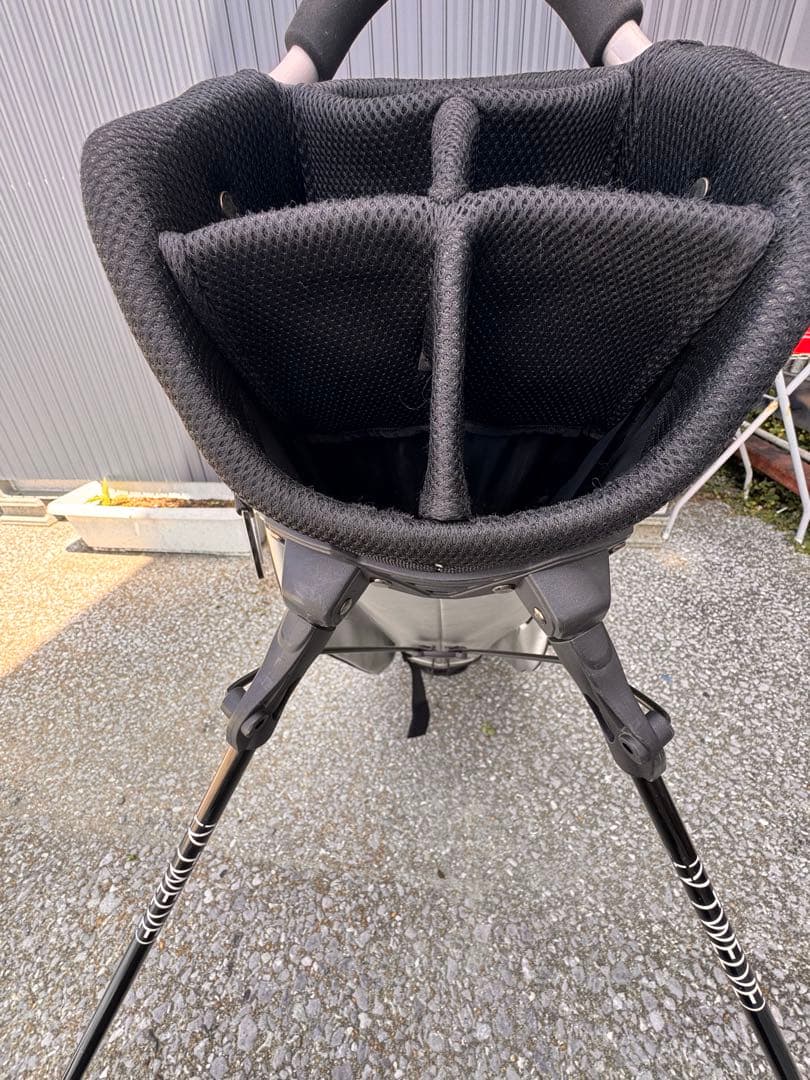 V１２　シルバーゴルフバッグ