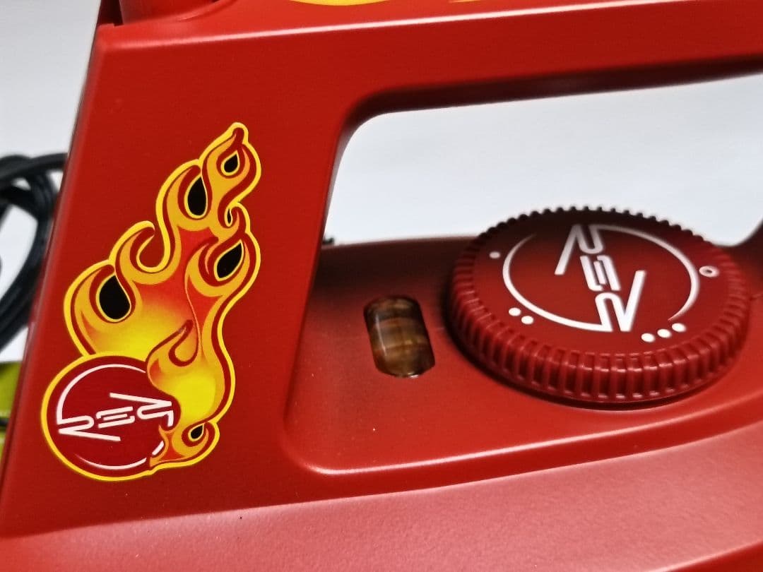 未使用 Burton RED Waxing Iron 　P3