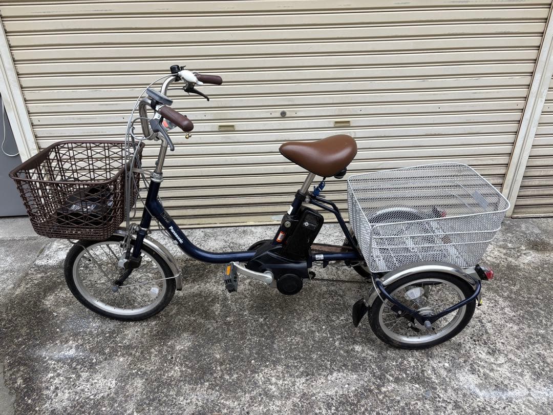 Panasonic16三輪電動自転車　BE-ELR832V 黒瀬
