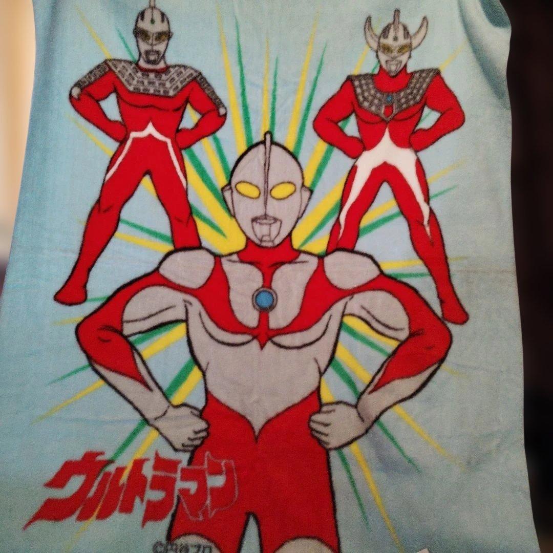 ウルトラマン ジュニア毛布 140cm×190cm バンダイ