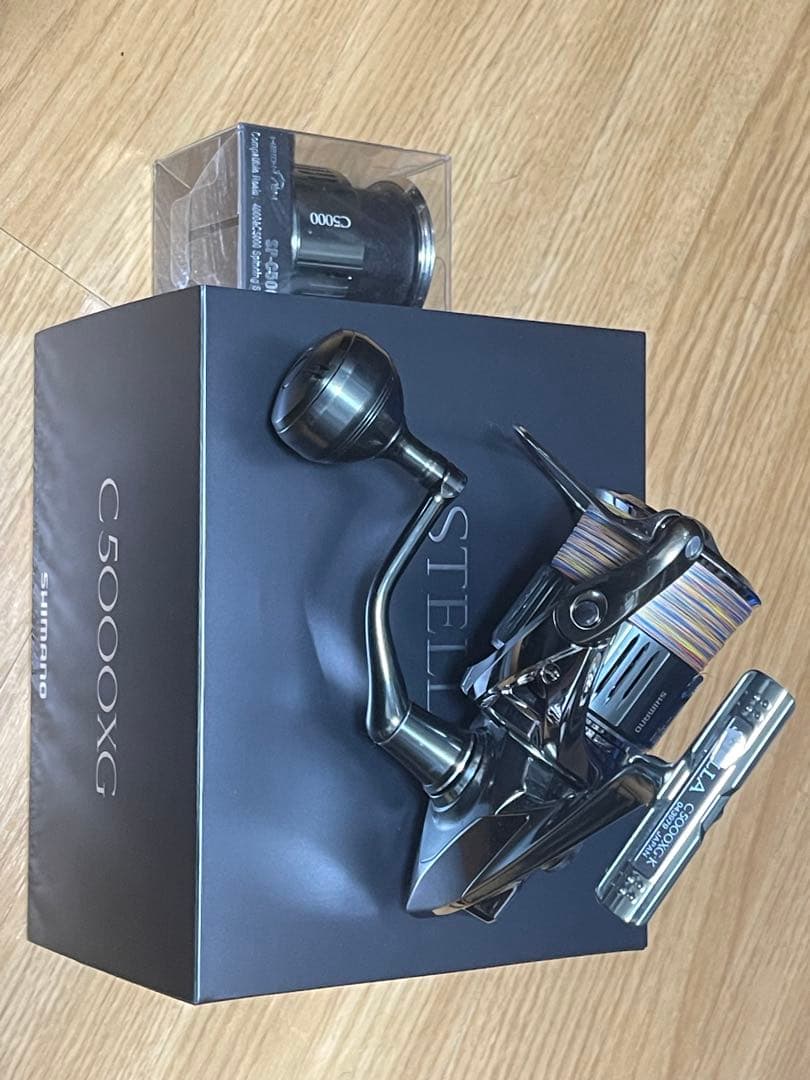 22ステラ　C5000XG 換えスプール付き　4回使用　新ベールへ交換済み