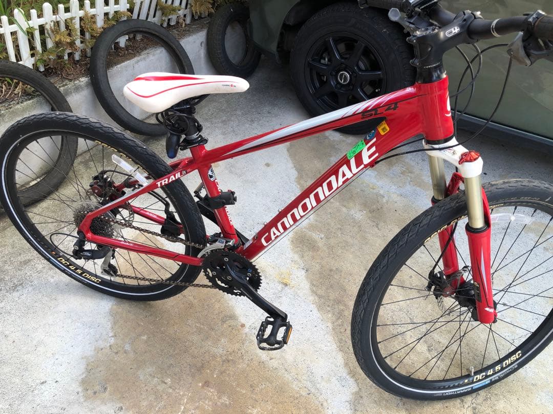 Cannondale マウンテンバイク レッド