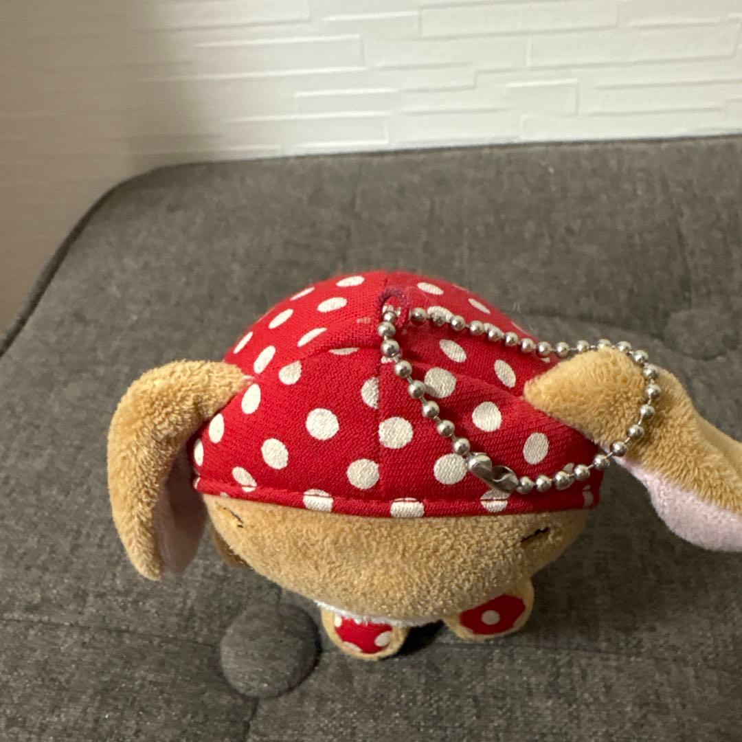 [レア] くろうさ　イチゴになりたいくろうさ　キーホルダー