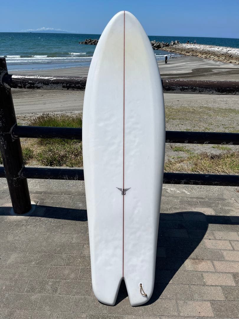 Joshua Keoghファンボード ホワイト Spoon Fish 5’10”