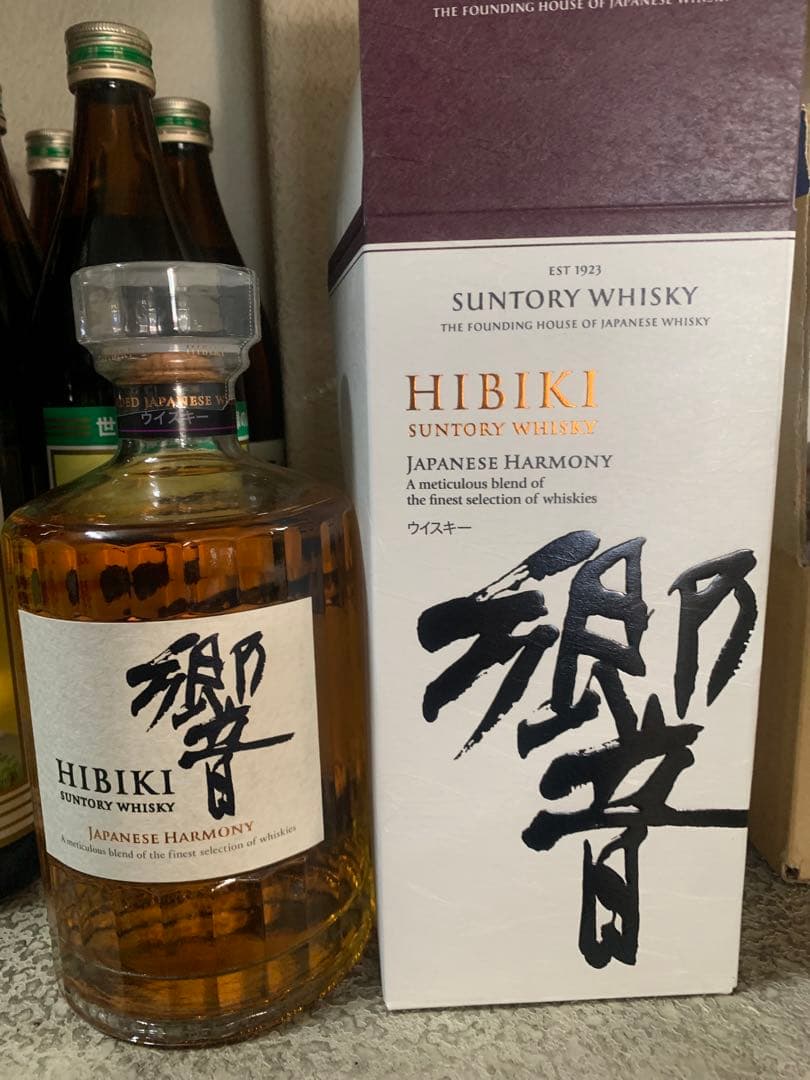 響Hibiki Japanese Harmony 700ml 箱有り