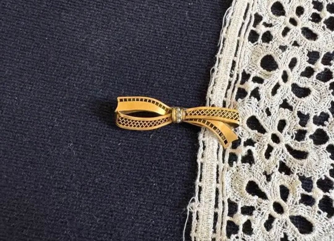 FIX社　ゴールドプレート リボン型ブローチ フランス アンティーク