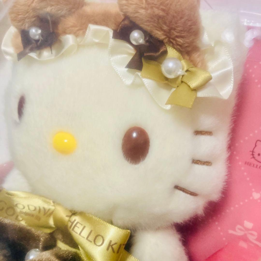【未開封】GODIVA（ゴディバ）サンリオ 2026 キティ ぬいぐるみ